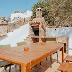 Spacious With Lovely Garden - Tcm Дом отдыха *