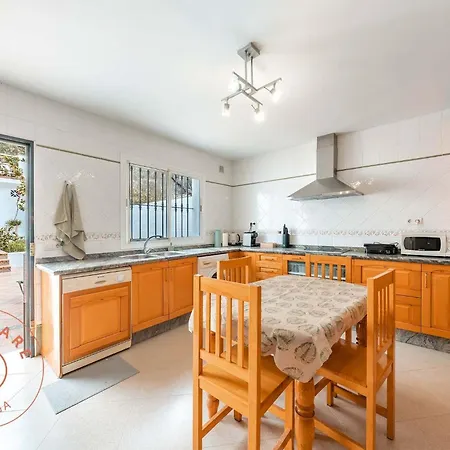 Spacious With Lovely Garden - Tcm Rincón de la Victoria