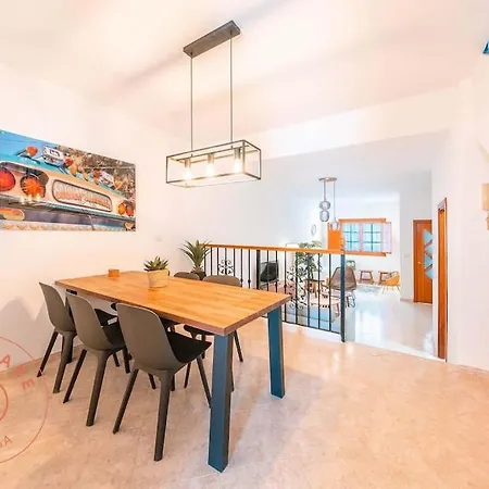 Holiday home Spacious With Lovely Garden - Tcm *