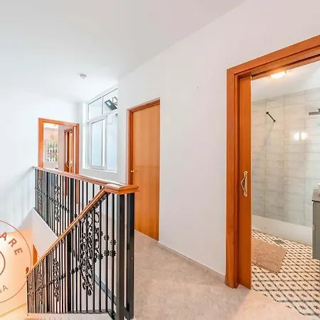 Spacious With Lovely Garden - Tcm